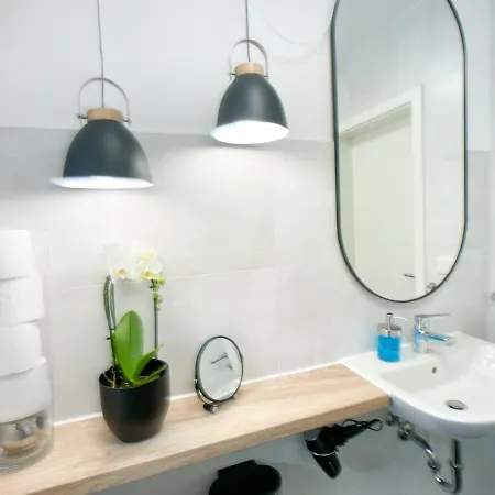 M-style 02 Mit Balkon 24h Self-check-in, Free Parking, Netflix Апартаменты *