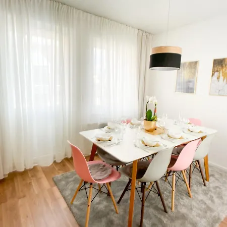M-style 02 Mit Balkon 24h Self-check-in, Free Parking, Netflix Apartment Nuremberg