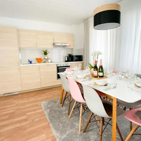 M-style 02 Mit Balkon 24h Self-check-in, Free Parking, Netflix Apartment *