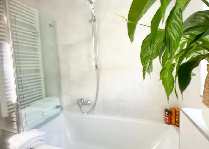 M-style 02 Mit Balkon 24h Self-check-in, Free Parking, Netflix